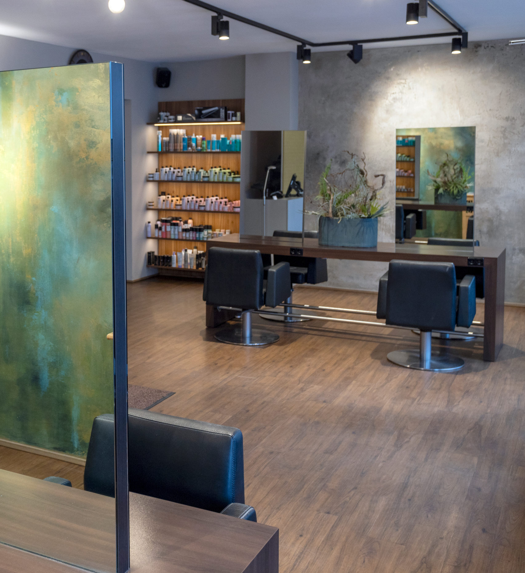 Cut & Color Haarmode Innenbereich